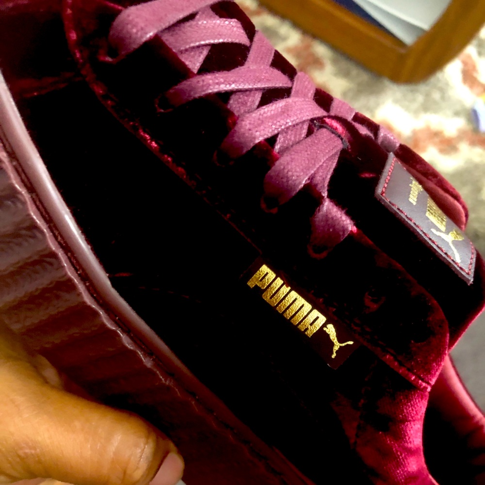 Brand new Rihanna fenty puma women’s 7